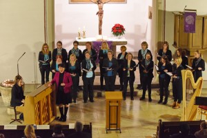 Solo Irene Streis, vor Frauenchor (031)