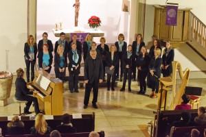 Solo Karel Stary, vor Frauenchor (041)