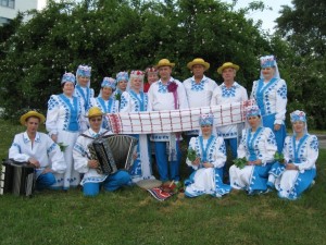 Folklore-Ensemble ''Wesnjanka'' - mit Musikern, Brest am 02.06.2010 (IMG_6295т-1)