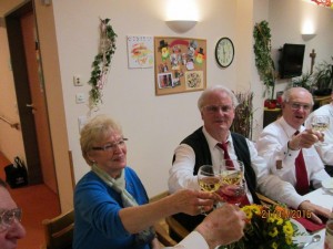 Prost! Linda, Horst, Werner (IMG_1255)