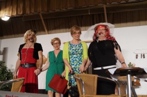 6. Die welch' der 4 Holden ist wohl die Schönst' . . . (DSC03106)